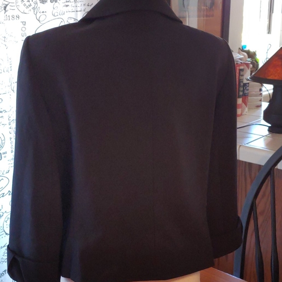 Tahari Black Short Jacket Size 14 - Picture 4 of 7